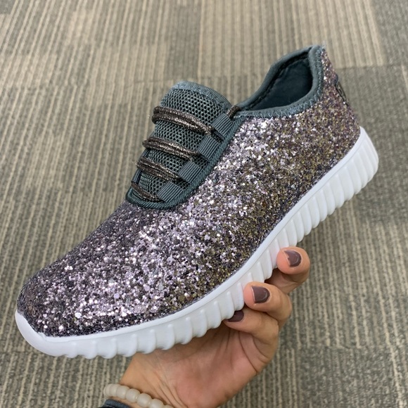 Shoes - Pewter glitter sneaker